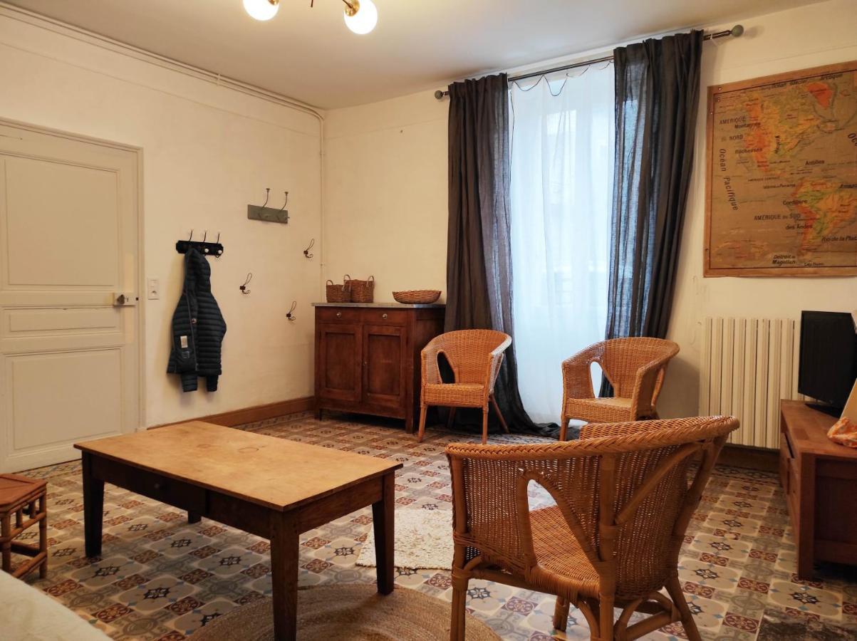 Gite Le Mage - Maison De Retrouvailles Saint-Marcel  Exteriör bild